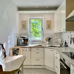 شقة Aigner